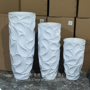 白色玻璃钢花瓶